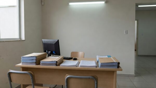 Escritório do Procon Porto Velho para registro de reclamações de consumidores