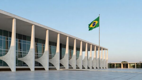 Fachada do Supremo Tribunal Federal em Brasília sob luz natural