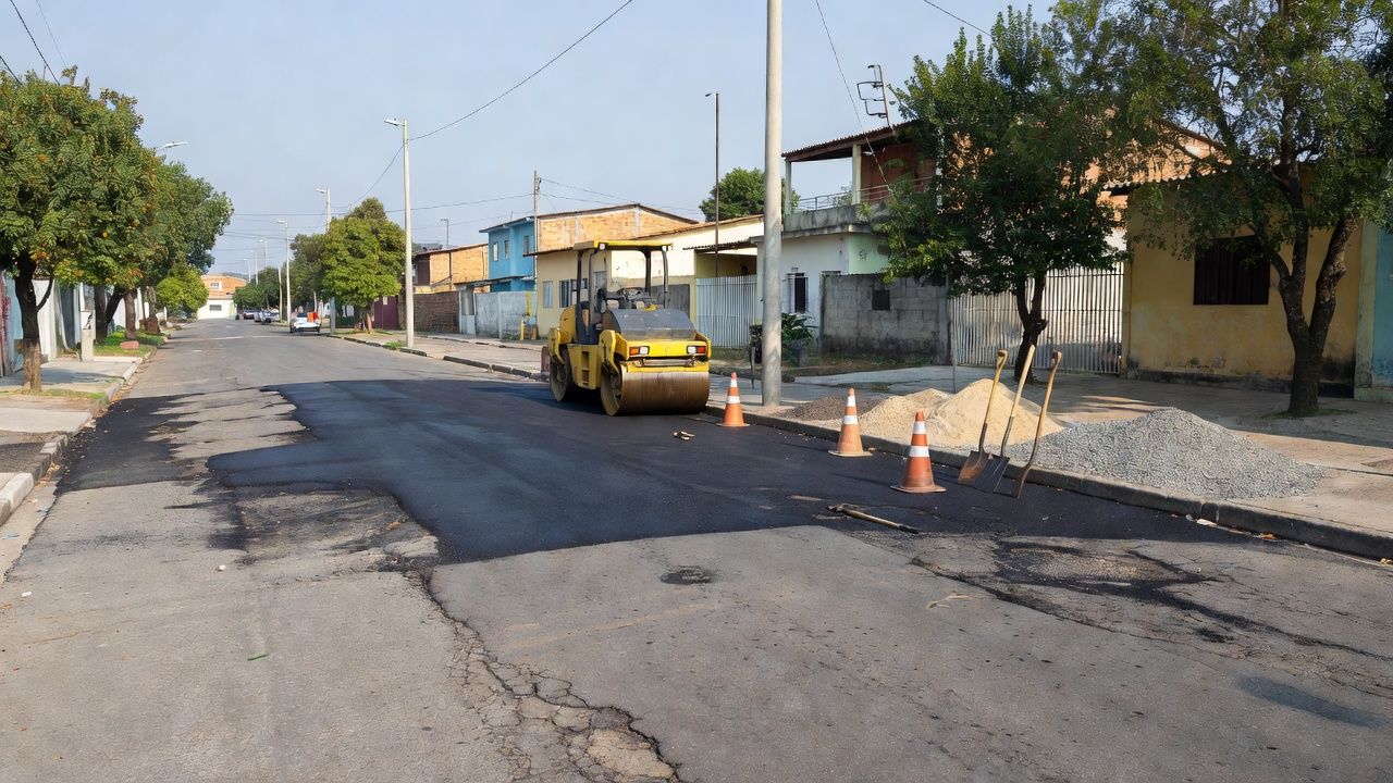 Rua do Jardim Santana com tapa-buraco em andamento após dois anos