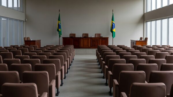 Plenário vazio da Câmara de Porto Velho durante período eleitoral