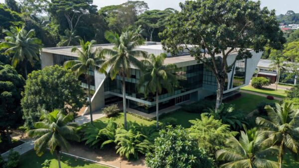 Edifício judicial em Porto Velho representando leis contra criminalidade