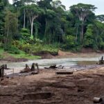 Área de preservação no rio Jaci-Paraná com sinais de mineração ilegal de cassiterita