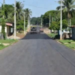 Rua recém-pavimentada com asfalto no bairro Nova Esperança em Porto Velho