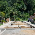 Limpeza e drenagem no bairro Triângulo em Guajará-Mirim pelo Programa Cidade Limpa