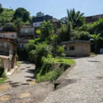 Comunidade na Zona Sul do Rio com demandas por infraestrutura e saúde