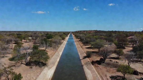 Canal do projeto de transposição do Rio São Francisco no Nordeste