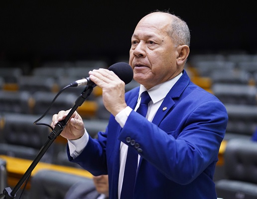 Deputado Coronel Chrisóstomo propõe isenção de impostos em fertilizantes para pequenos produtores